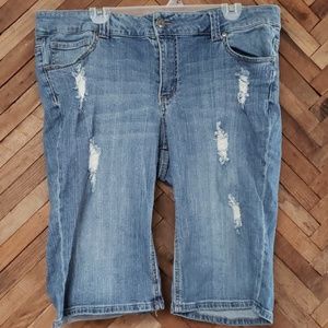 Forever 21 plus size short Size 16